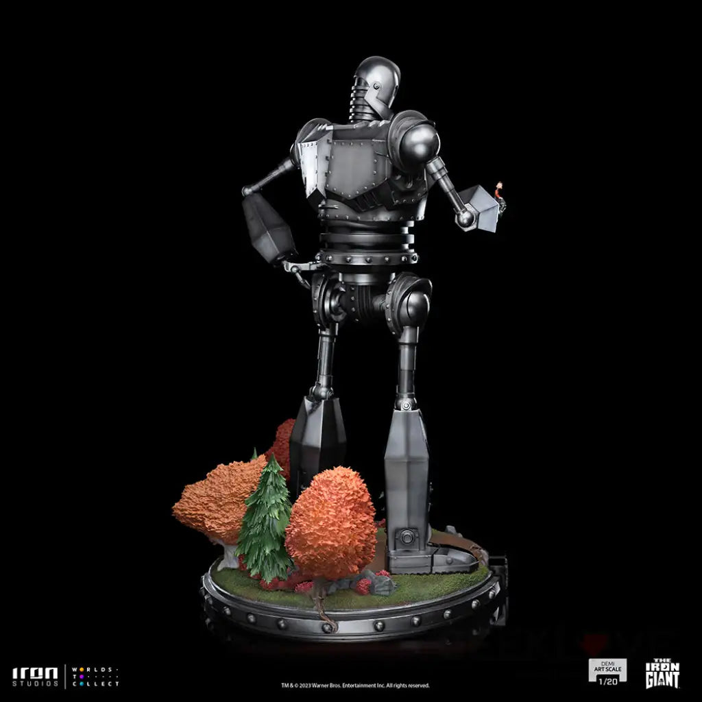 Iron Giant & Hogarth Hughes Demi Art Scale 1/20 Preorder