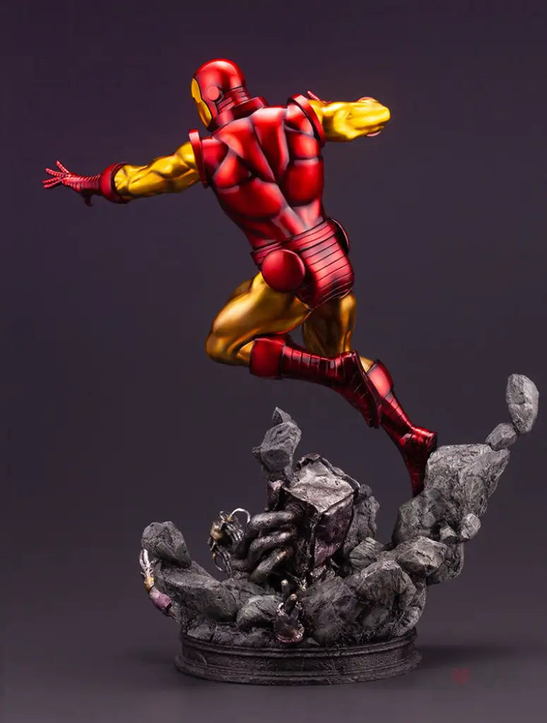Iron Man Avengers Fine Art Statue - GeekLoveph