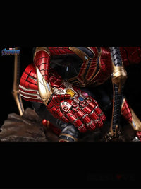 Iron Spider-Man 1/4 Scale Statue (Deluxe Ed.) - GeekLoveph