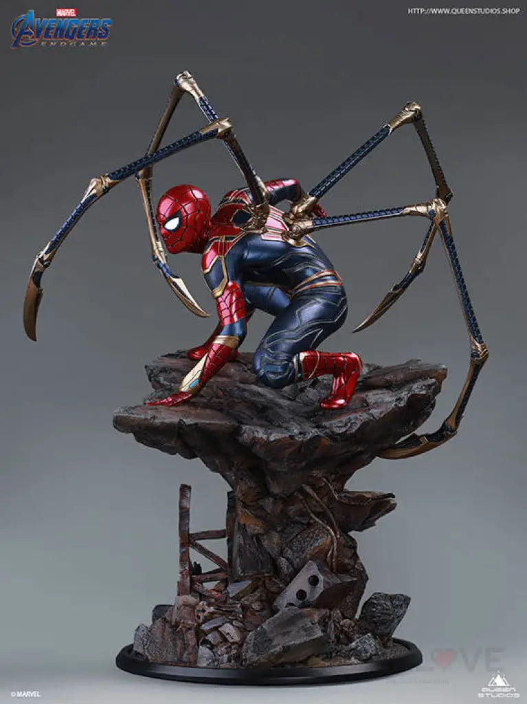 Iron Spider-Man 1/4 Scale Statue (Premium Ed.) - GeekLoveph