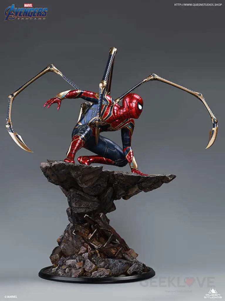 Iron Spider-Man 1/4 Scale Statue (Premium Ed.) - GeekLoveph