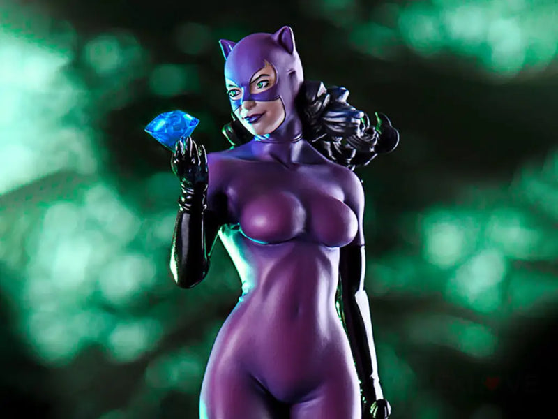 Iron Studios: Catwoman DC Comics 1/10 Art Scale