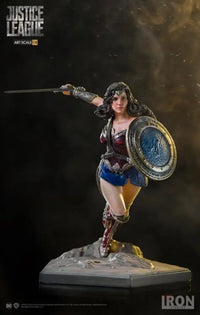 Iron Studios: Justice League Wonder Woman Art Scale 1/10 - GeekLoveph