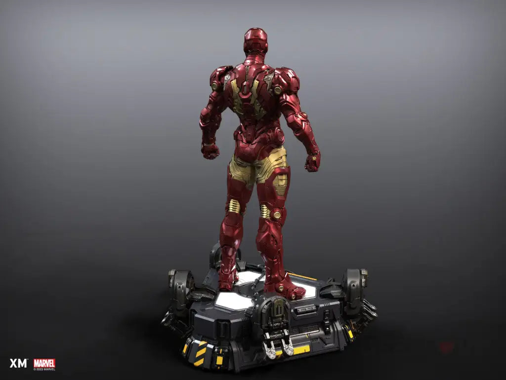 Ironman Suit Up Ver B (Xm Exclusive) 1/4 Scale Figure