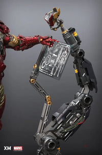 Ironman Suit Up Ver B (Xm Exclusive) 1/4 Scale Figure