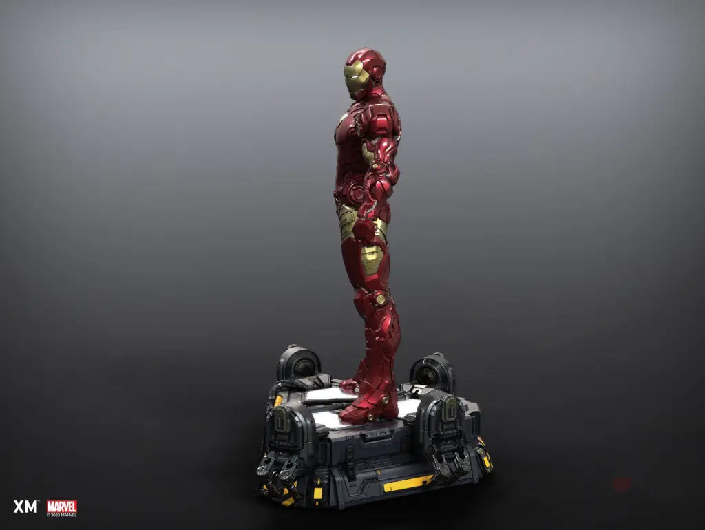 Ironman Suit Up Ver B (Xm Exclusive) 1/4 Scale Figure