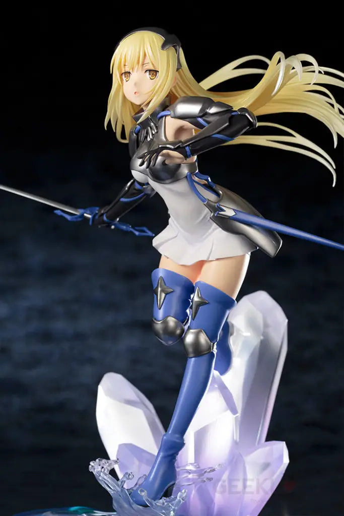 Ais Wallenstein Scale Figure