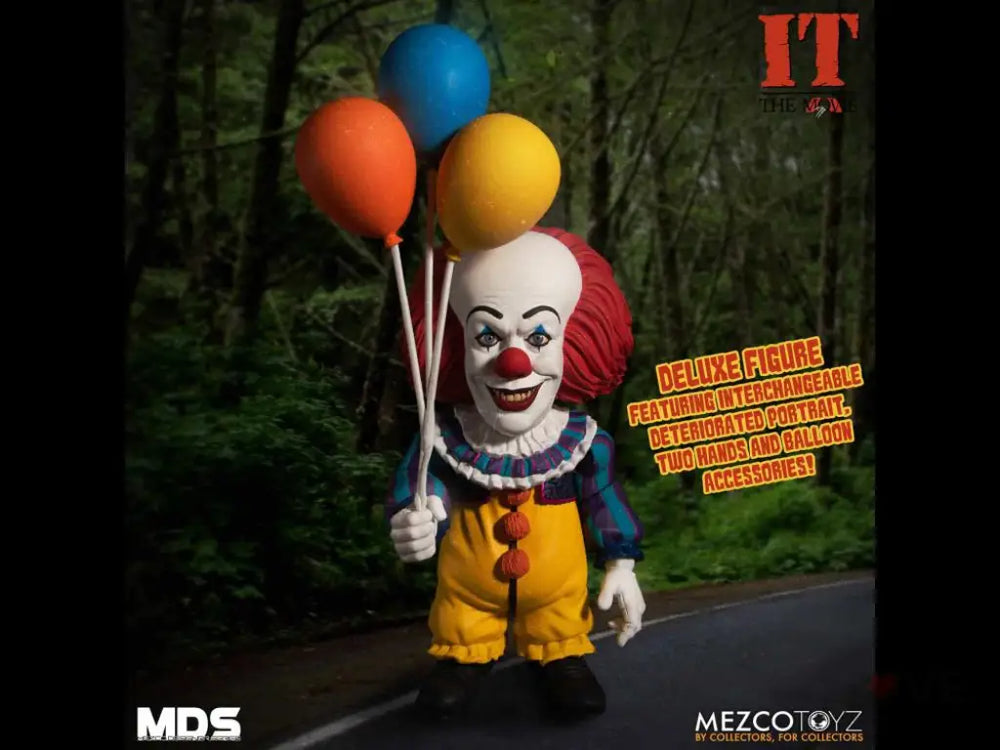 IT (1990) Mezco Designer Series Deluxe Pennywise - GeekLoveph