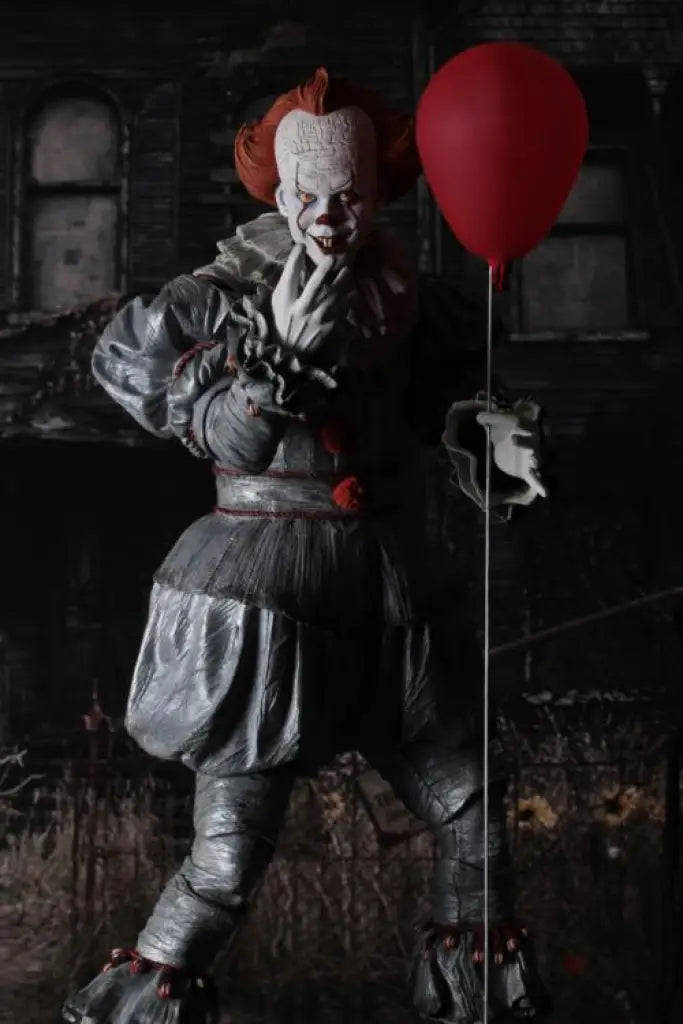 It (2017) Pennywise 1/4 Scale Figure - GeekLoveph