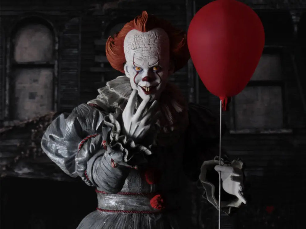 It (2017) Pennywise 1/4 Scale Figure - GeekLoveph