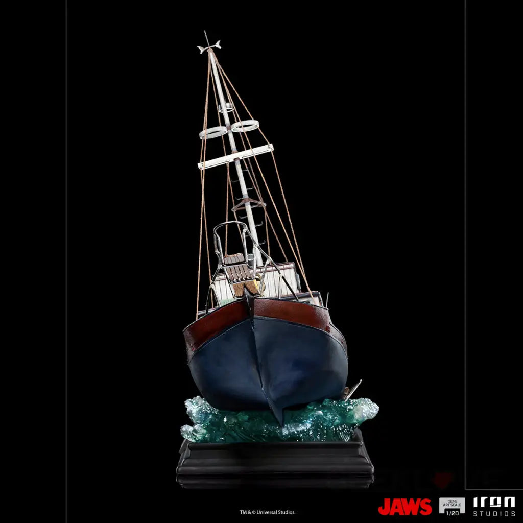 Jaws Attack 1/20 Demi Art Scale Statue Preorder