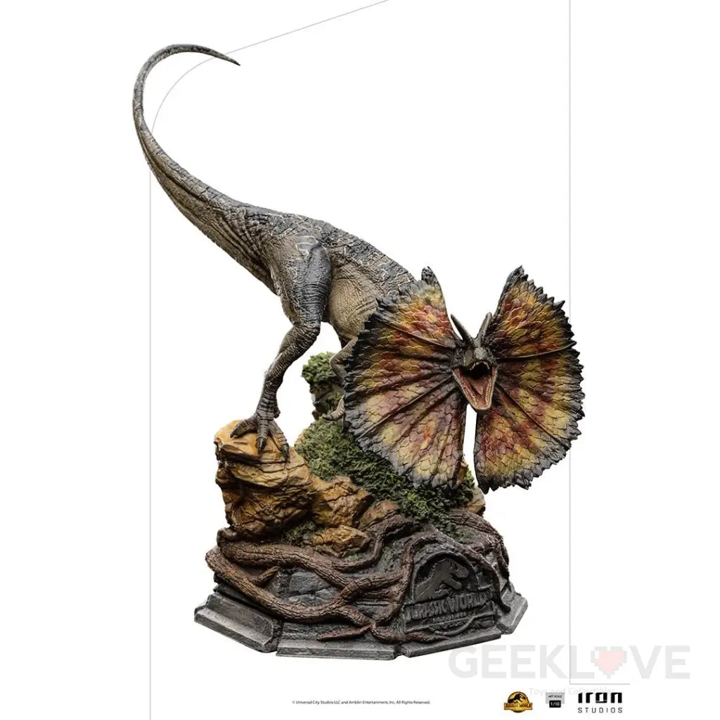 Jurassic World Dilophosaurus 1/10 Art Scale Statue - GeekLoveph