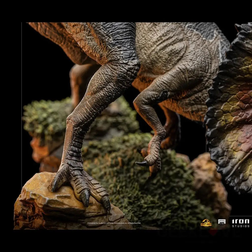 Jurassic World Dilophosaurus 1/10 Art Scale Statue - GeekLoveph