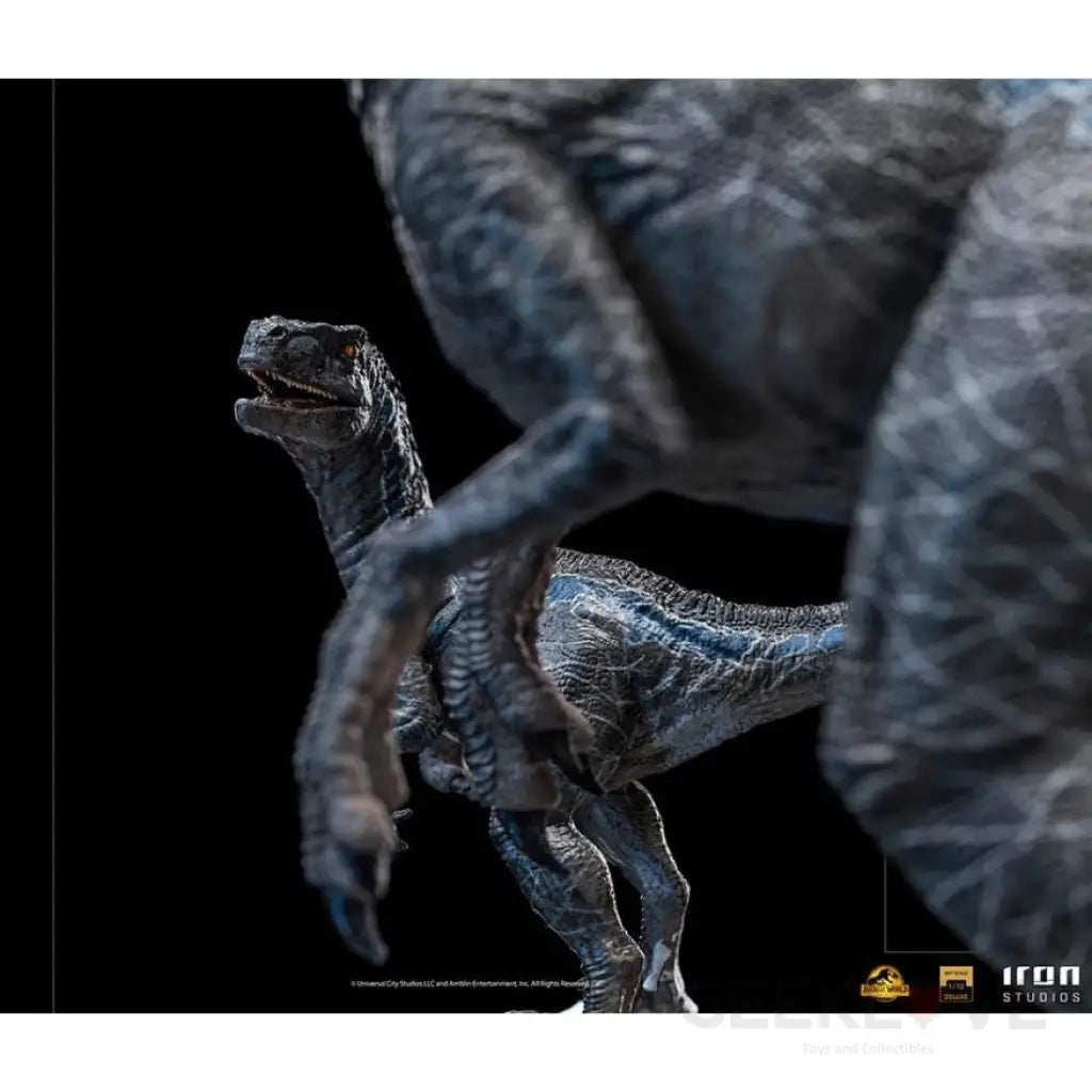 Jurassic World: Dominion Blue and Beta 1/10 Deluxe Art Scale Statue - GeekLoveph