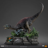 Jurassic World: Dominion Therizinosaurus 1/20 Scale Figure