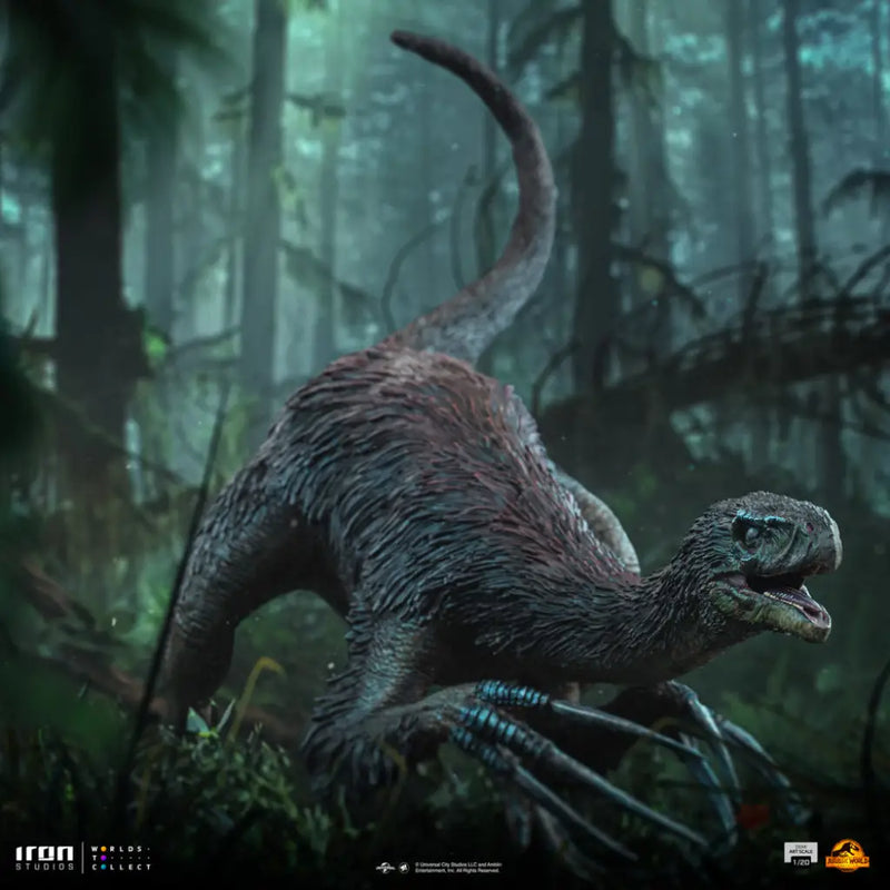 Jurassic World: Dominion Therizinosaurus 1/20 Scale Statue