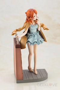 Karen Hojo -Off Stage- Preorder