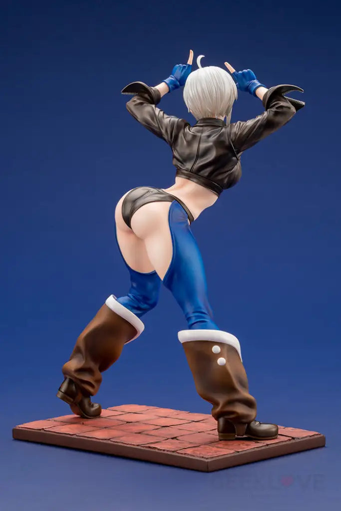 King Of Fighters 2001 Angel Bishoujo Statue