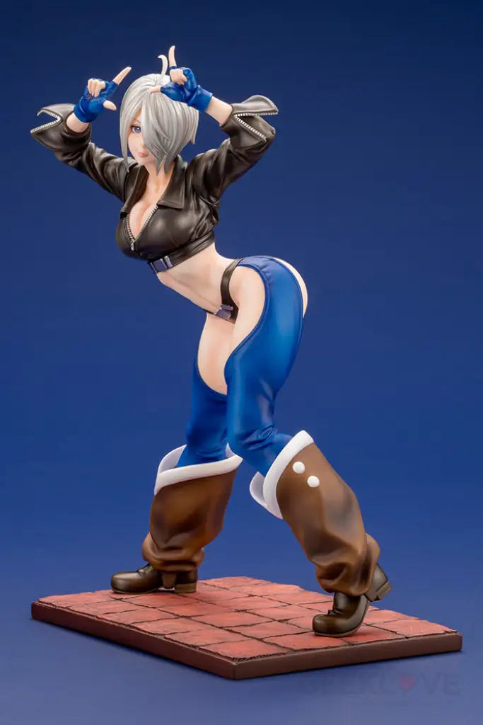 King Of Fighters 2001 Angel Bishoujo Statue