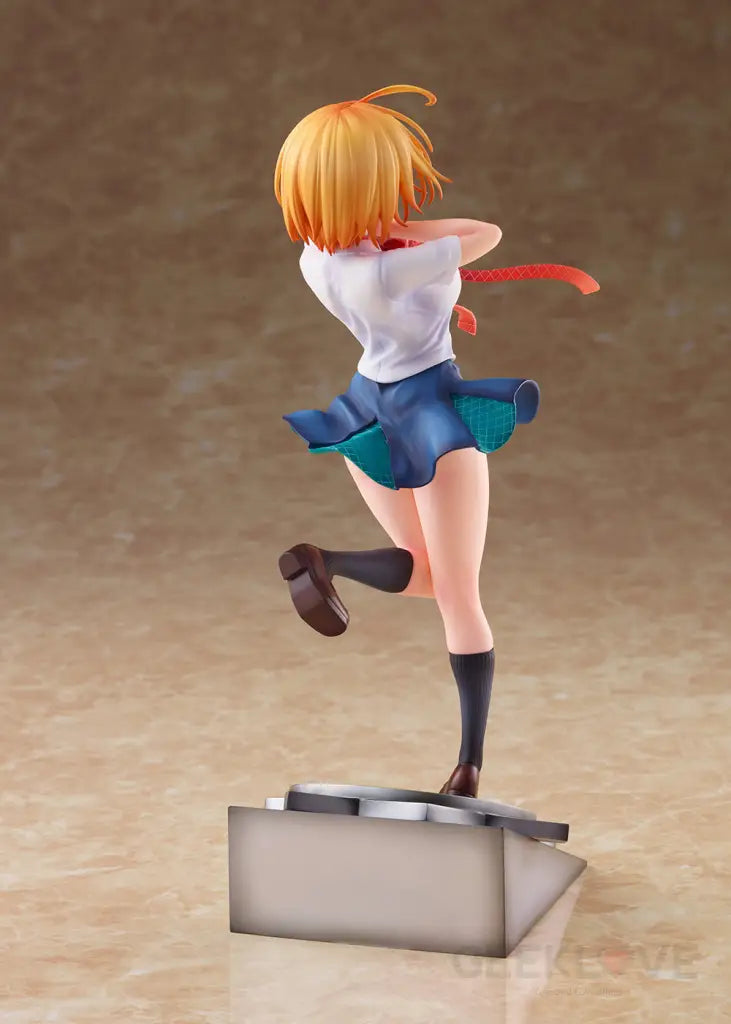 Kirara Hoshino 1/7 Scale Figure - GeekLoveph