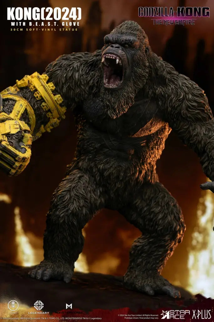 Kong (2024) With B.e.a.s.t. Glove Statue