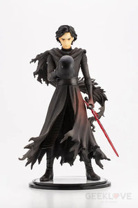 Kylo Ren Cloaked in Shadows ARTFX Artist Series - GeekLoveph