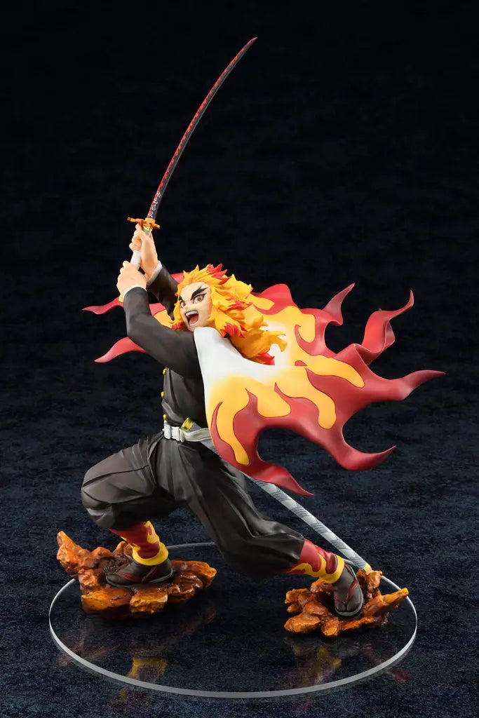 Kyojuro Rengoku 1/8 Scale Figure - GeekLoveph