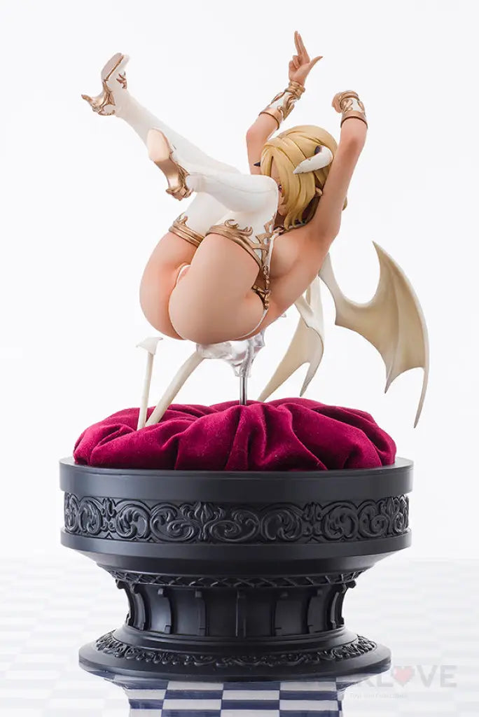 Laura Mischief 1/7 Scale Figure - GeekLoveph