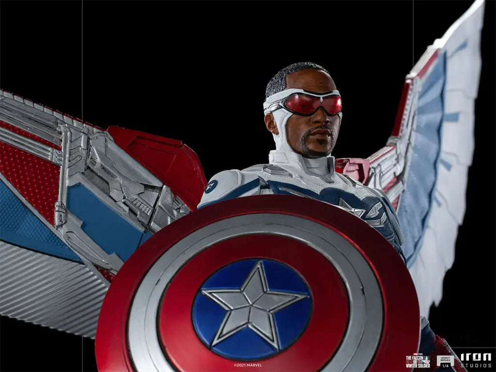 Legacy Replica Captain America Sam Wilson (Open Wings Version) 1/4 Scale Statue - GeekLoveph