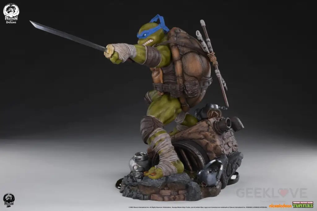 Leonardo Deluxe 1/3 Scale Scale Figure