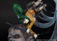 Levi Vs Beast Titan Ver. Scale Figure