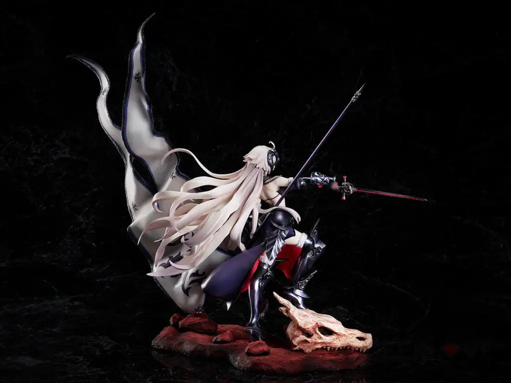 LICORNE: Fate/Grand Order - Avenger/Jeanne d'Arc (Alter) - GeekLoveph