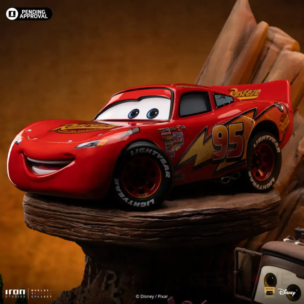 Lightning Mcqueen & Tow Mater Deluxe Art Scale 1/10 Figure