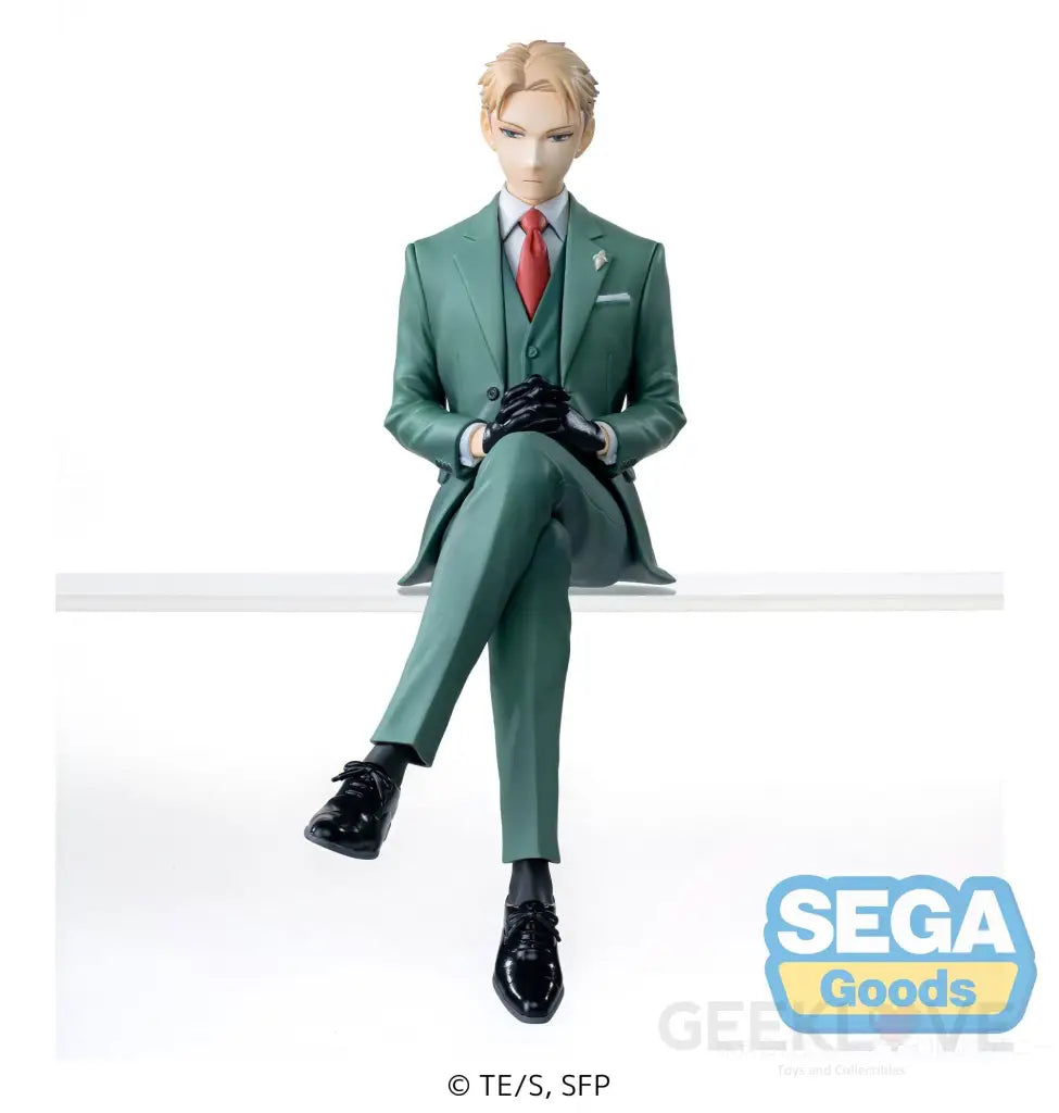 Loid Forger Perching Figure - GeekLoveph