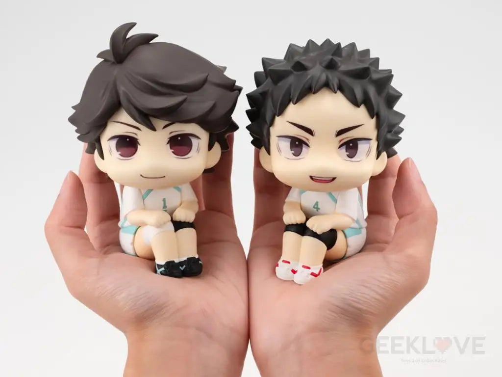 Look Up Haikyu!! Toru Oikawa & Hajime Iwaizumi Uniform Ver. Set (With Gift)