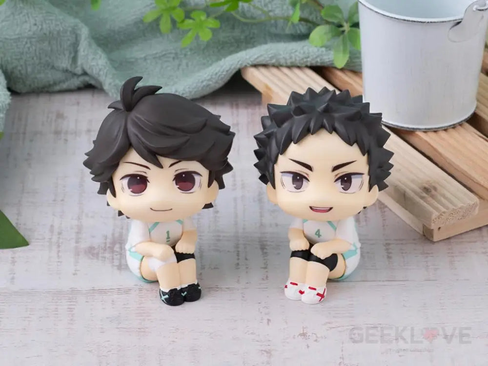 Look Up Haikyu!! Toru Oikawa & Hajime Iwaizumi Uniform Ver. Set (With Gift)