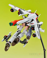 Macross V.F.G. VF-25F Messiah Ranka Lee Model Kit - GeekLoveph