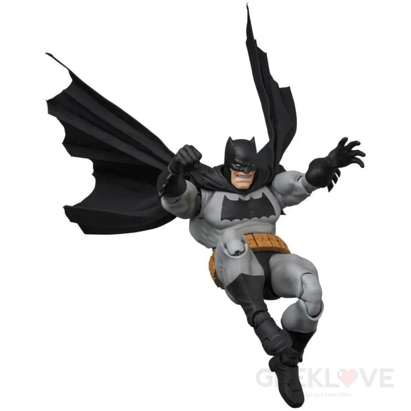 MAFEX No.106 The Dark Knight Returns Batman