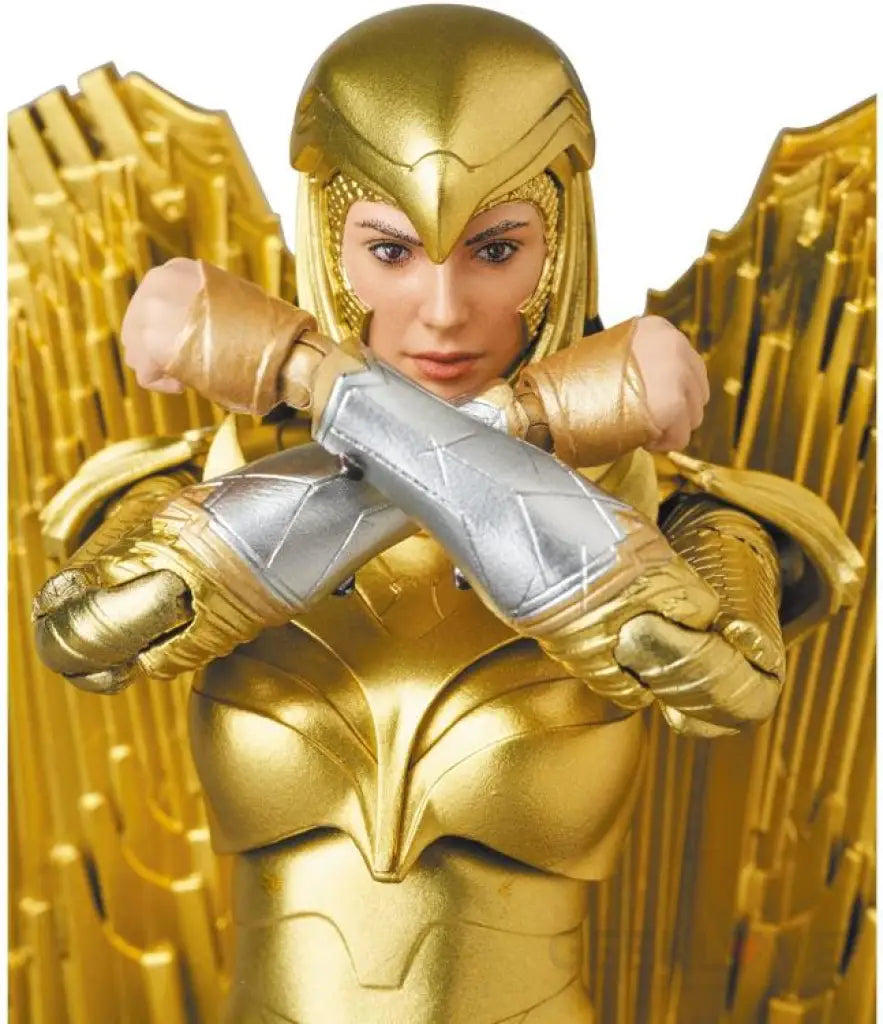 MAFEX No.148 Wonder Woman (Golden Armor Ver.) - GeekLoveph