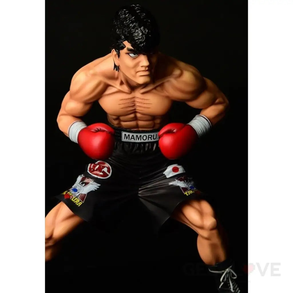 Mamoru Takamura Fighting Pose - GeekLoveph