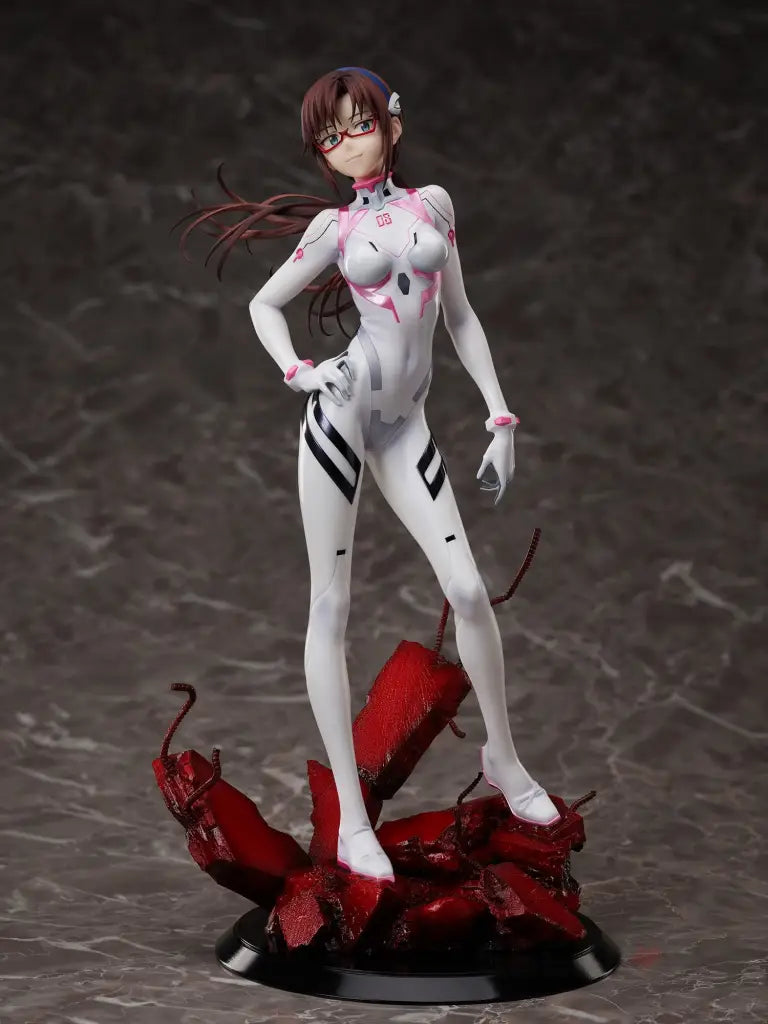 Mari Makinami Illustrious (Last Mission) 1/7 Scale Figure - GeekLoveph