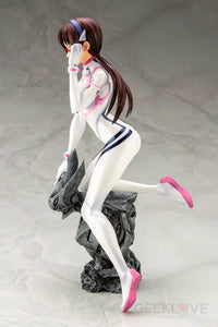 Mari Makinami Illustrious White Plugsuit Ver. Preorder