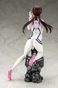 Mari Makinami Illustrious White Plugsuit Ver. Preorder
