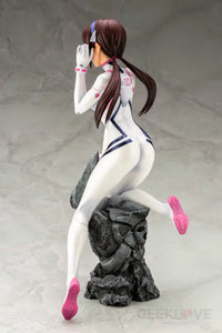 Mari Makinami Illustrious White Plugsuit Ver. Preorder