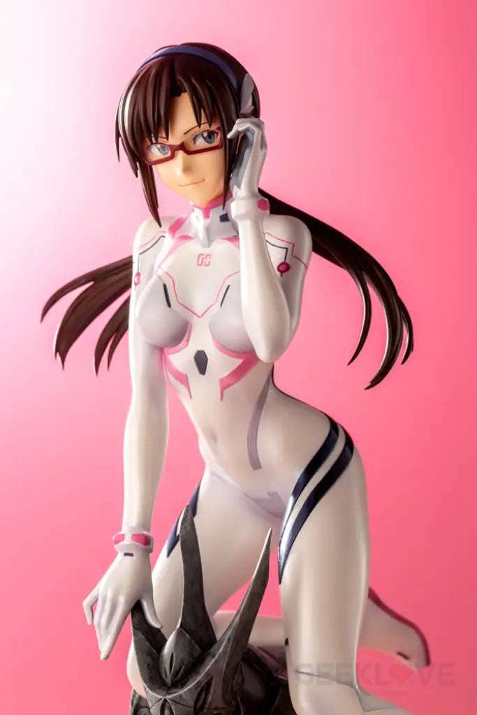 Mari Makinami Illustrious White Plugsuit Ver. Preorder