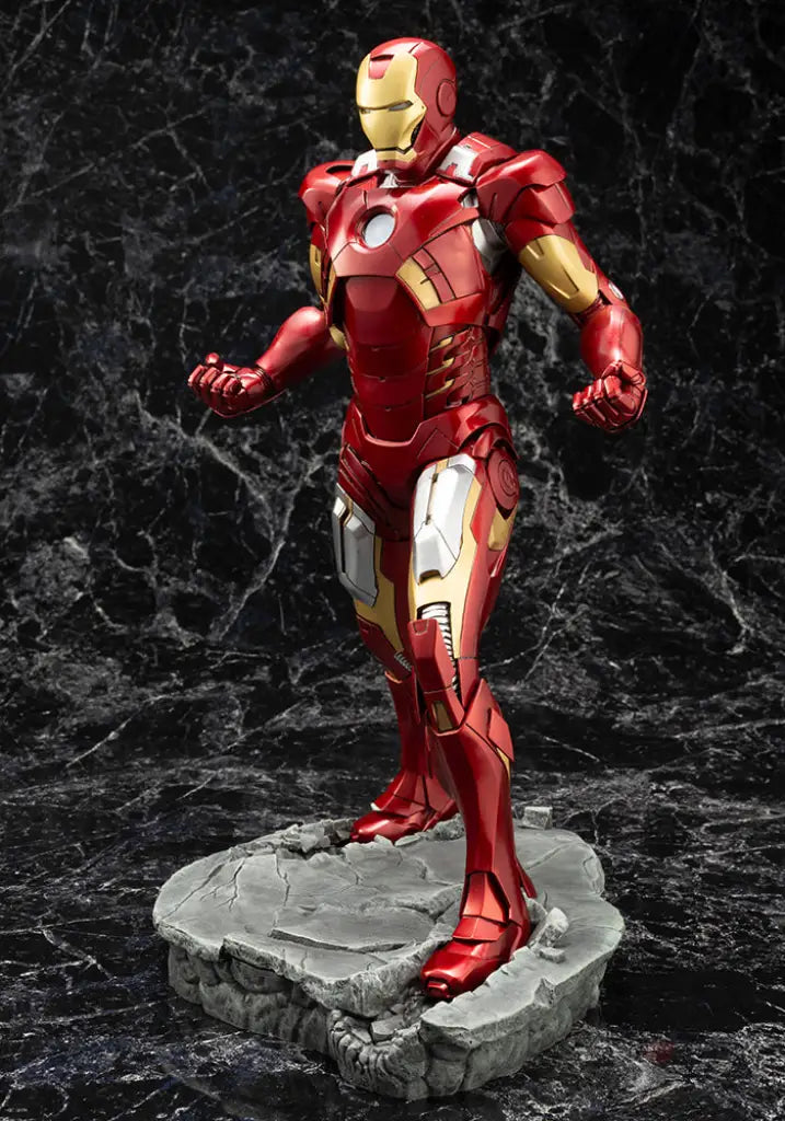 Marvel Avengers Movie Iron Man Mark 7 ARTFX Statue - GeekLoveph