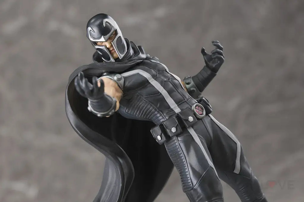 Marvel Comics ARTFX+ Magneto Statue - GeekLoveph