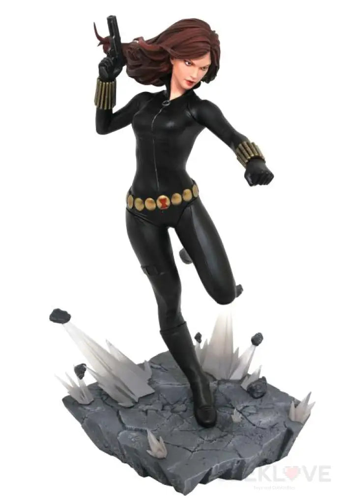 Marvel Premier Collection Comic Black Widow Statue - GeekLoveph