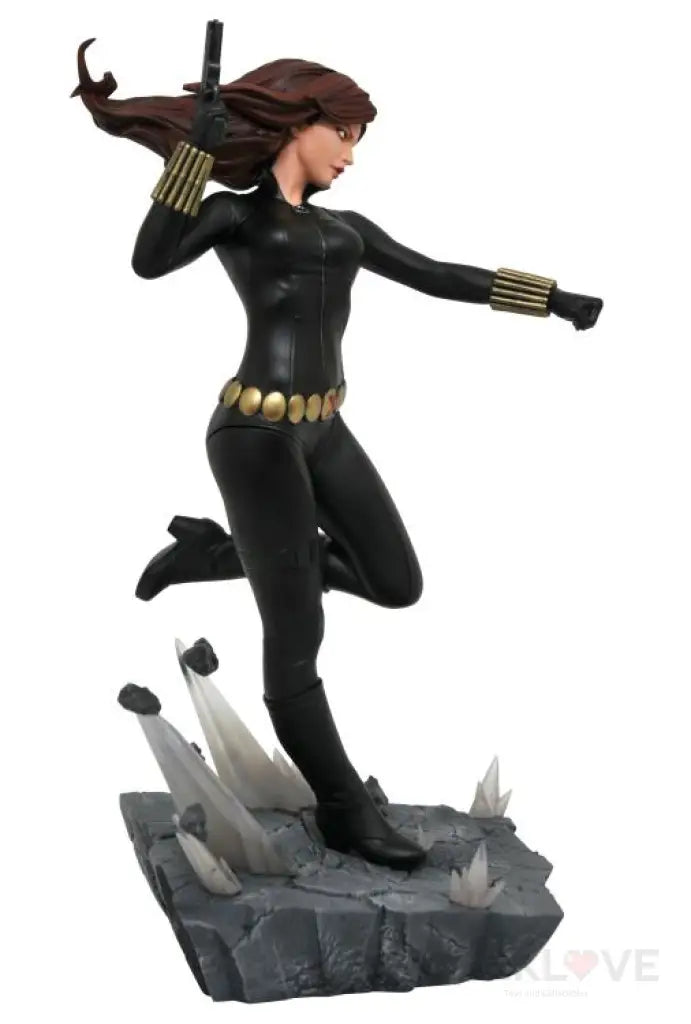 Marvel Premier Collection Comic Black Widow Statue - GeekLoveph
