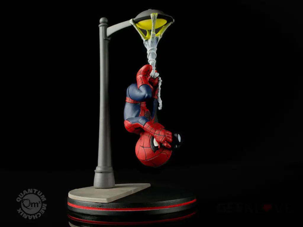 Marvel Q-Fig Spider-Man Spider Cam Diorama - GeekLoveph